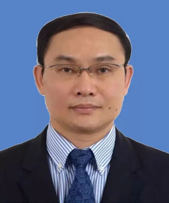 梁建波,广西壮族自治区人民医院泌尿外科主任,大外科主任,主任医师