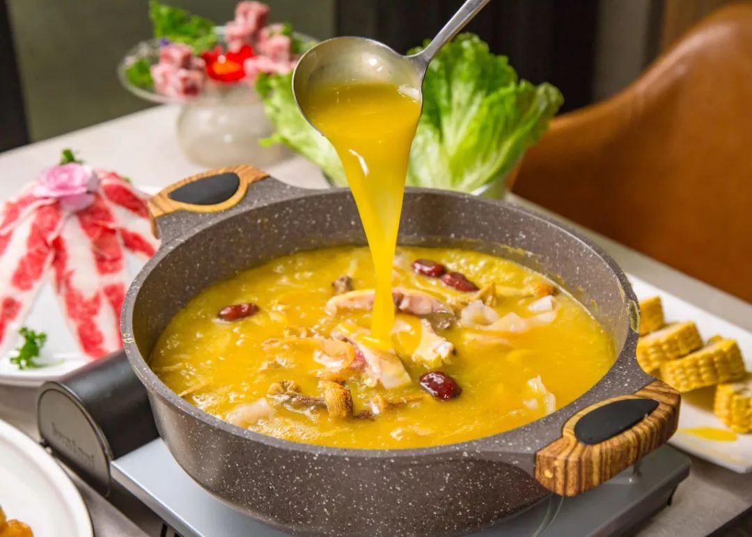 降温要吃啥花胶鸡火锅了解一下人均不到40元赛过半瓶神仙水