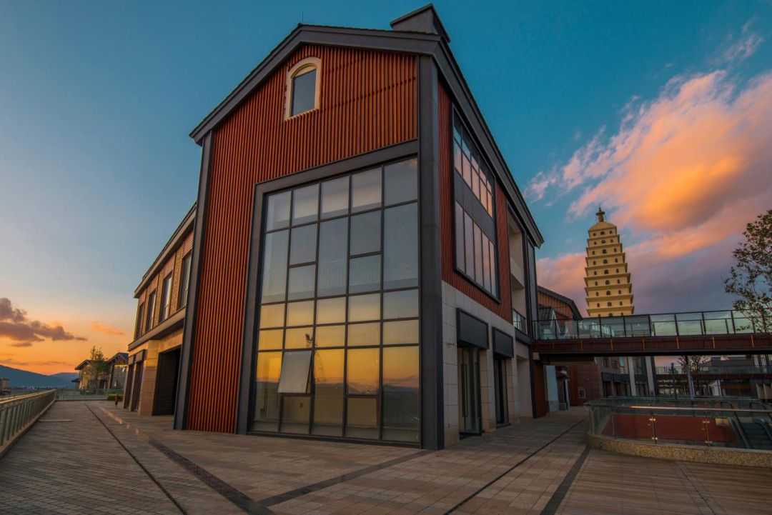 如果你还没去过王府井滇池小镇