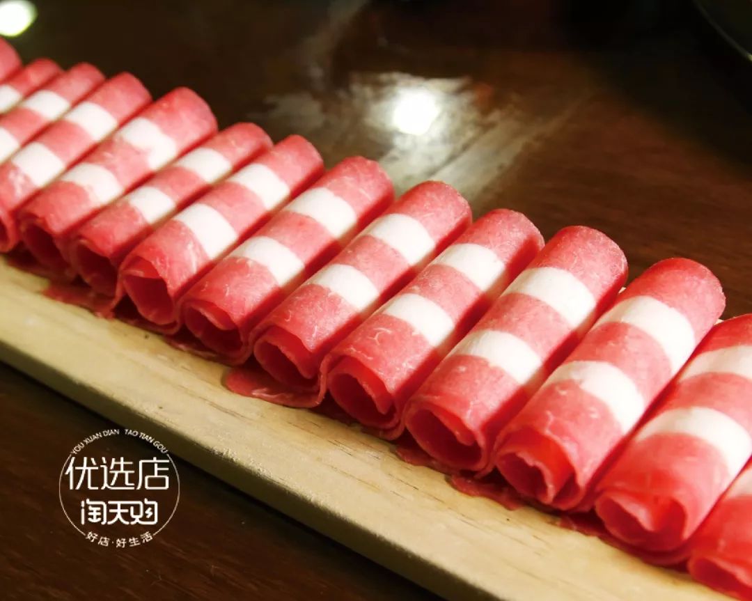 开在森林公园里的火锅99抢79元双人餐招牌一米肥牛饭量小的都吃不了
