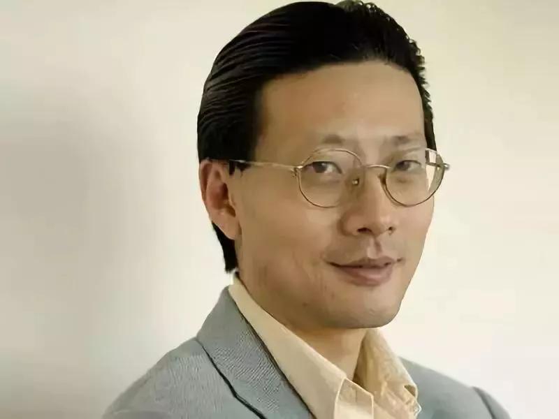 年轻时的沈南鹏