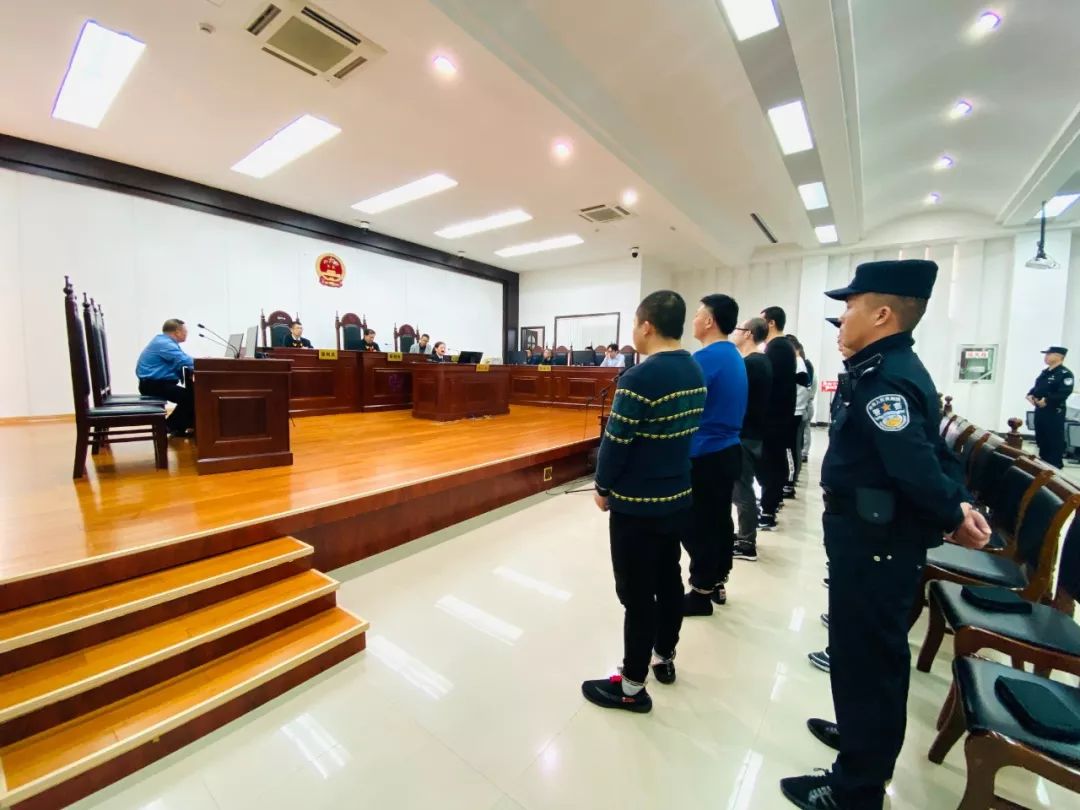 金湖"套路贷"恶势力犯罪集团覆灭!10名被告人一审被判刑