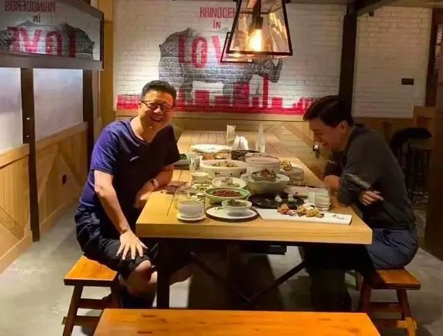 又是一年乌镇大会马化腾首缺席丁磊和李彦宏单独约饭互联网大佬释放出