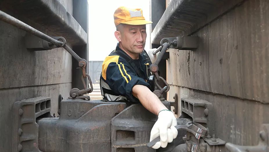 风采才华满满业务过硬这样的调车长招嫉妒