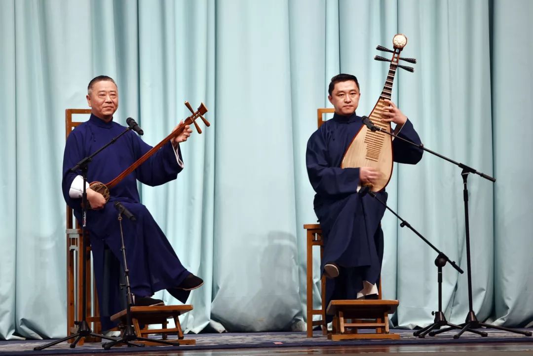 演员:郭玉麟 伴奏:夏慧莹弹词选曲 《水浒61林冲踏雪》—— 陈(遇乾