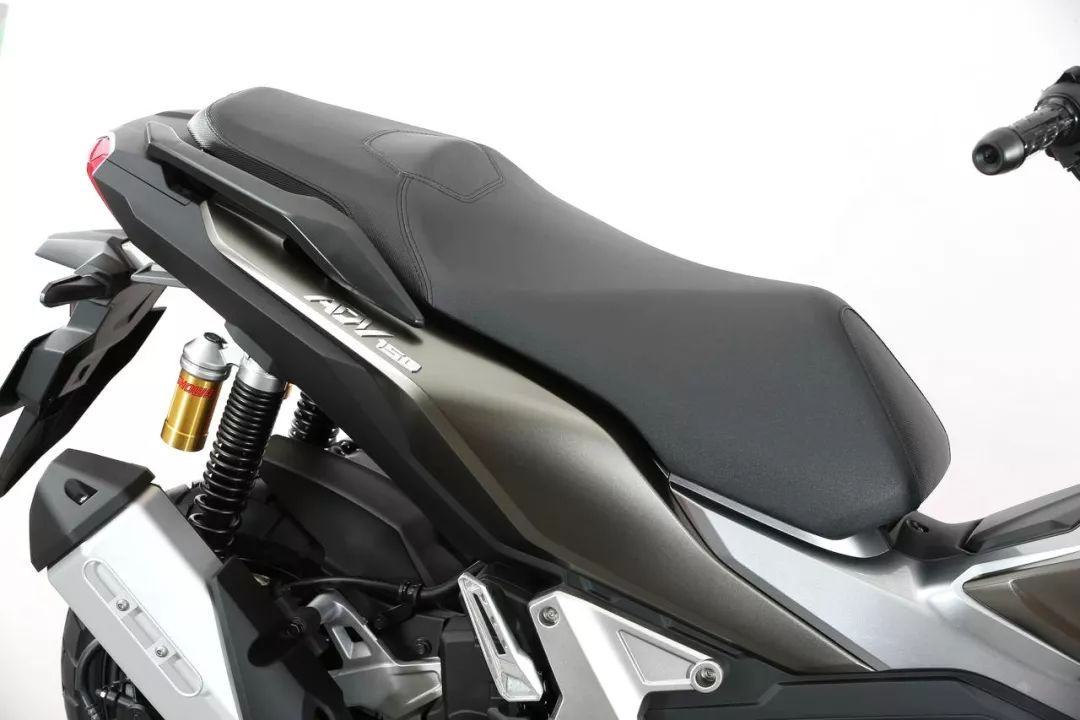 特寫hondaadv150越野踏板