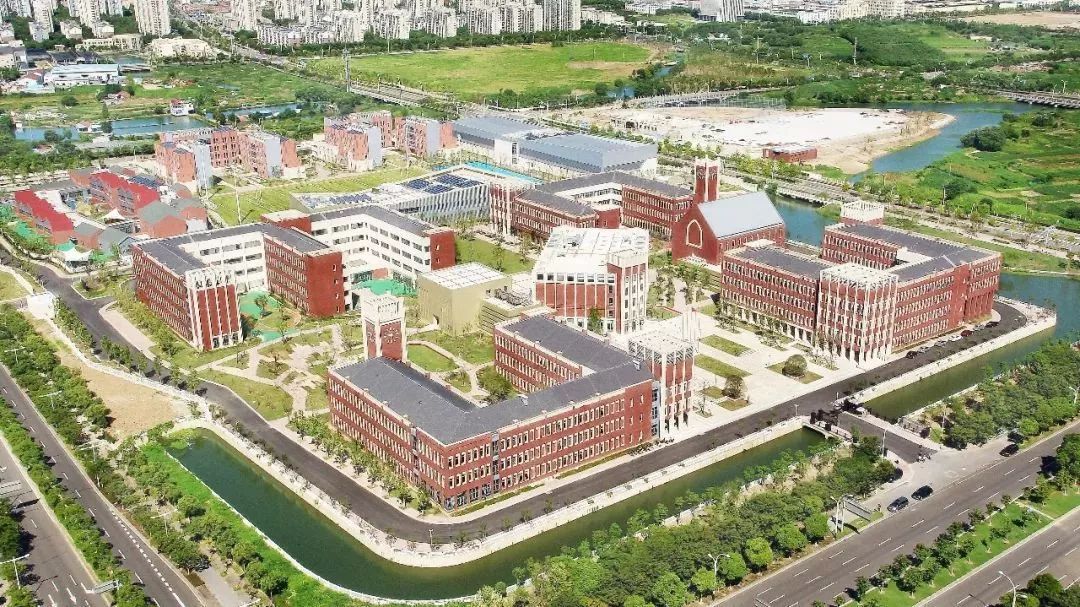 民办学校,设立幼儿园,小学部,初中部,以及icc国际课程中心