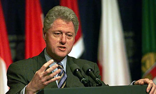 比如说美国第42任总统威廉·杰斐逊·克林顿还有美国第51届41任总统