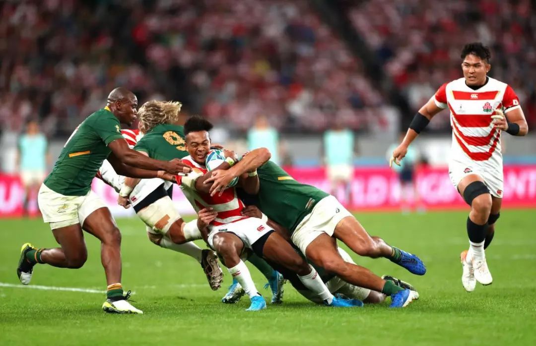 从下半场第44分钟安德烈·波拉德命中罚踢开始,南非跳羚便接管了比赛