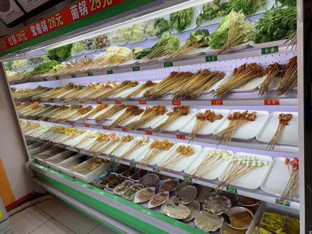 几十平米的小店日营业额过万这样的成都串串香尝过才不后悔