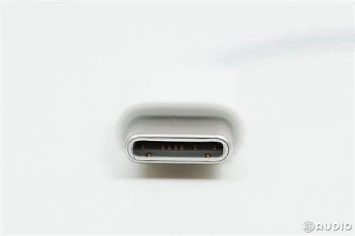 usb-c已成默認端口 但一統行業標準尚需時日