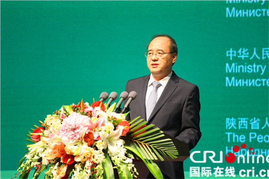 中国化工集团有限公司总经理杨兴强发表演讲 摄影 柳洪华中国化工集团