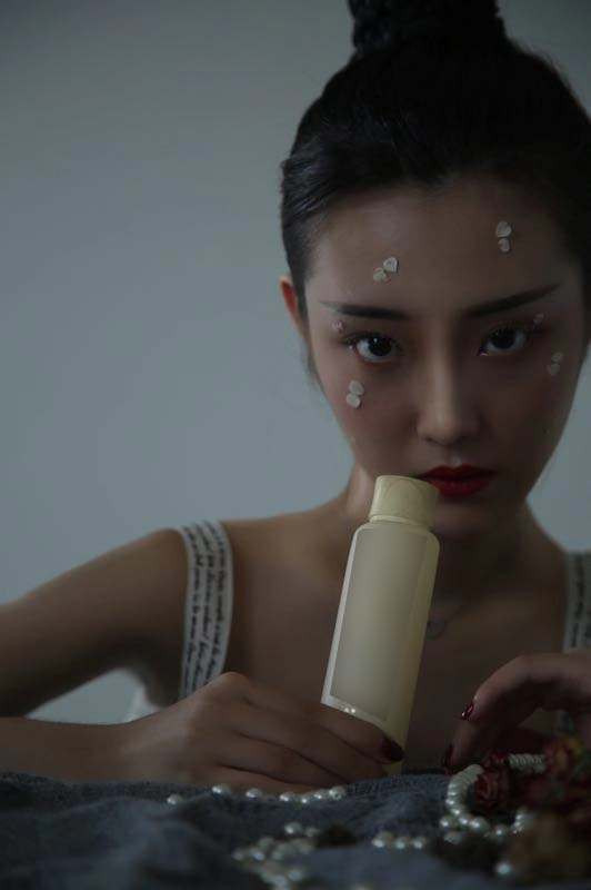 【校花日志】2019狐友校花刘艺彤神似蓝盈莹 高级厌世脸气场超强