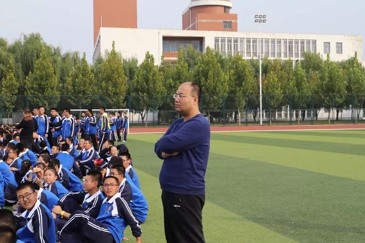 广饶一中二校区举办秋季趣味运动会