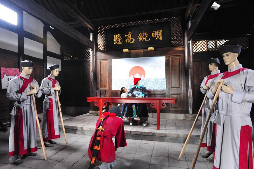 明朝上海算命准的大师测算儿子会为祸四方,儿子却当清官的故事