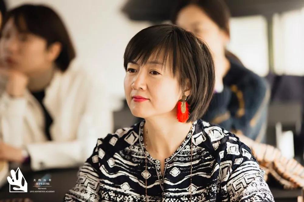 艺文特讯|联合创始人徐娟入选建国70周年"国人素描"——大众美育教育