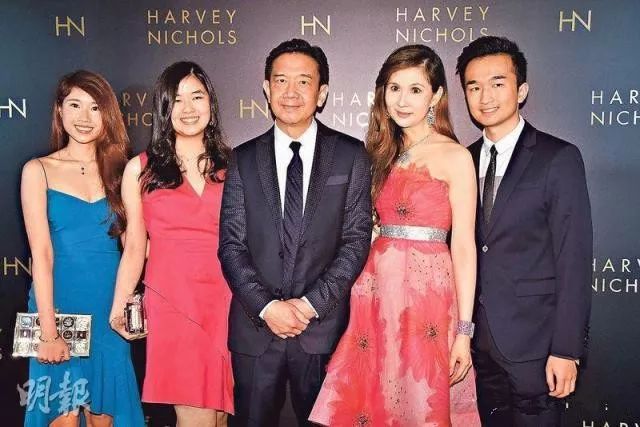 当年向父亲借百万创业,十几年就赚回几十亿_潘迪生