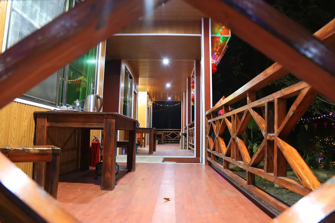 清远199元入住大罗山森林木屋畅享竹林氧吧摘果捉鱼游泳唱k台球兵乓球