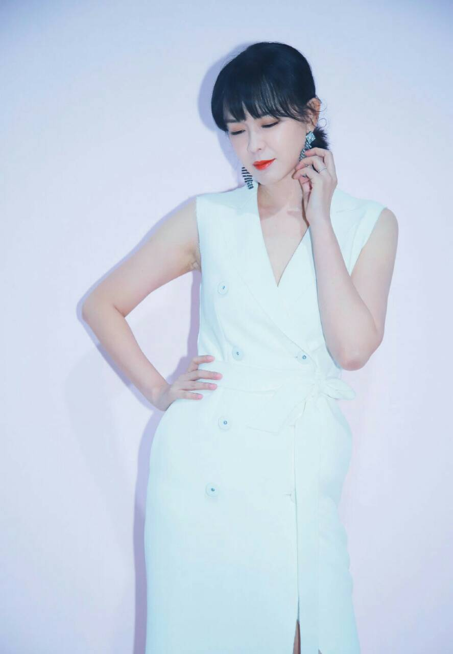 原创真厉害李艾自曝一个星期瘦一斤半年完成减30斤目标