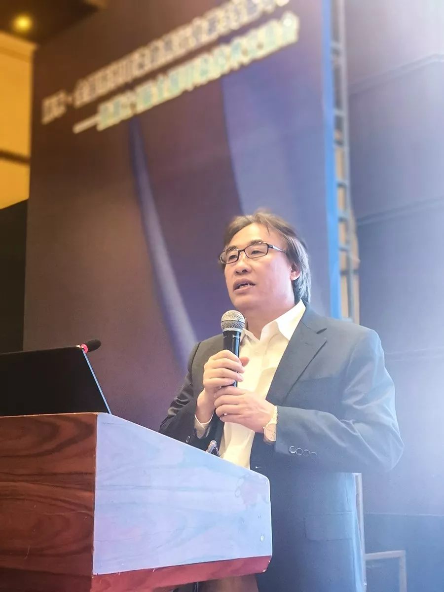 鉴定,评估研究中心首席专家,研究员谢辉博士分析了我国环保政策对染料