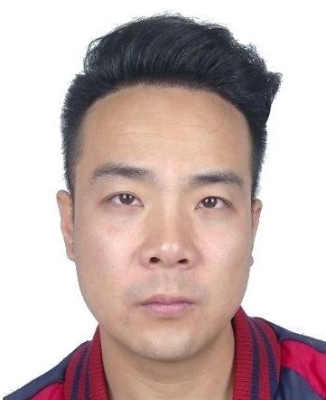 男,汉族身份证号码:429006198601173654户籍所在地:湖北省天门市小板