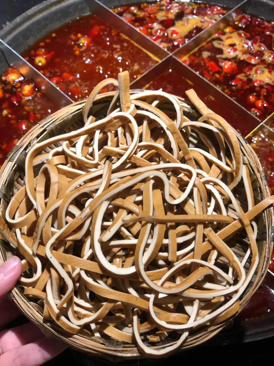 火锅加茶茶泡火锅这家火锅店奇奇怪怪怪好吃的