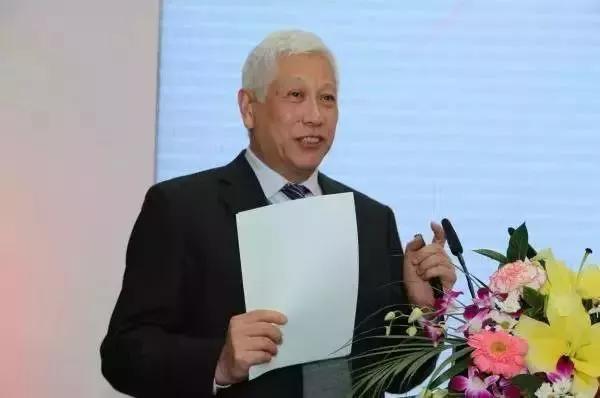 龚亚夫:英语教育的价值在于促进人的心智发展_语言