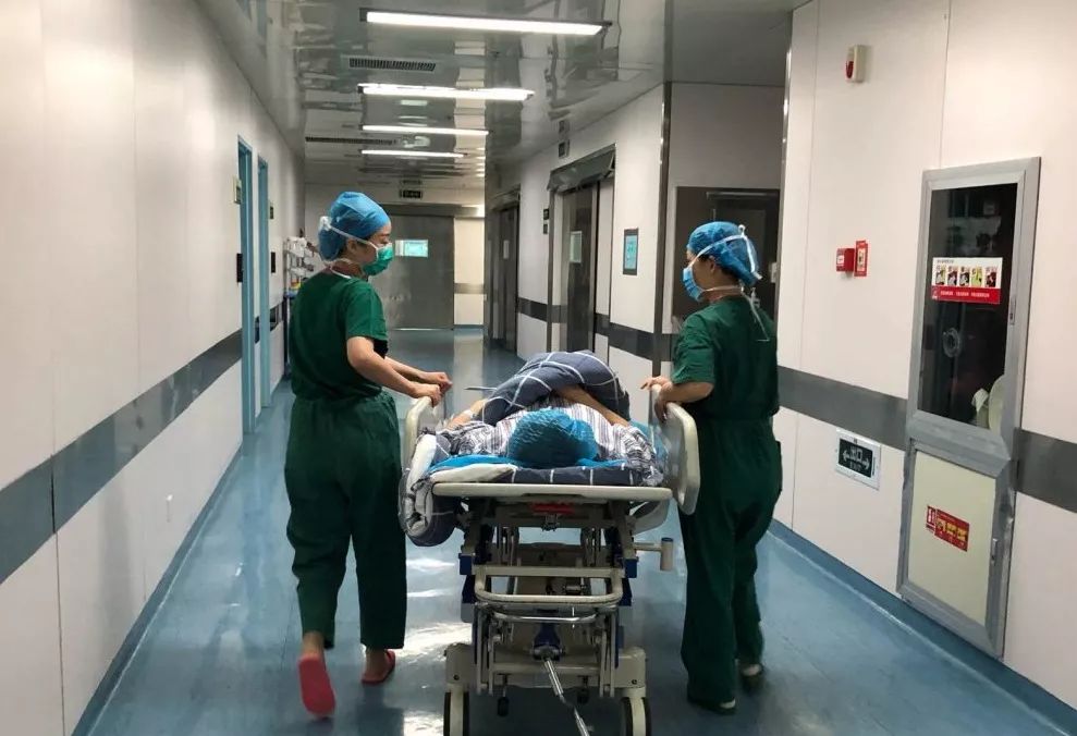 守卫生命的铠甲勇士皖南医学院弋矶山医院手术室
