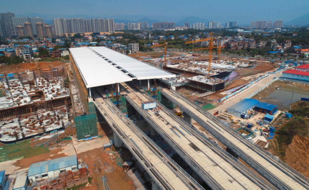 2019年2月22日正在建设中的广清城际轨道工程清远站2019年8月24日广清