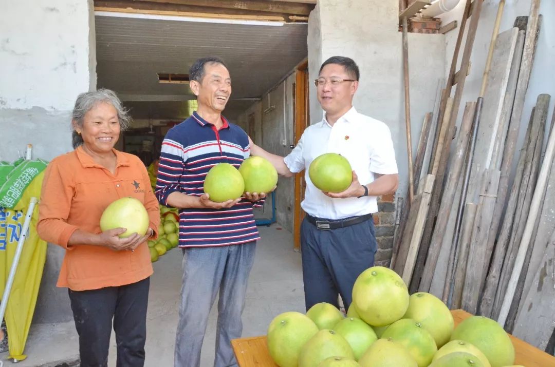 仁化县委书记林国华发扬一线工作法做强产业促脱贫