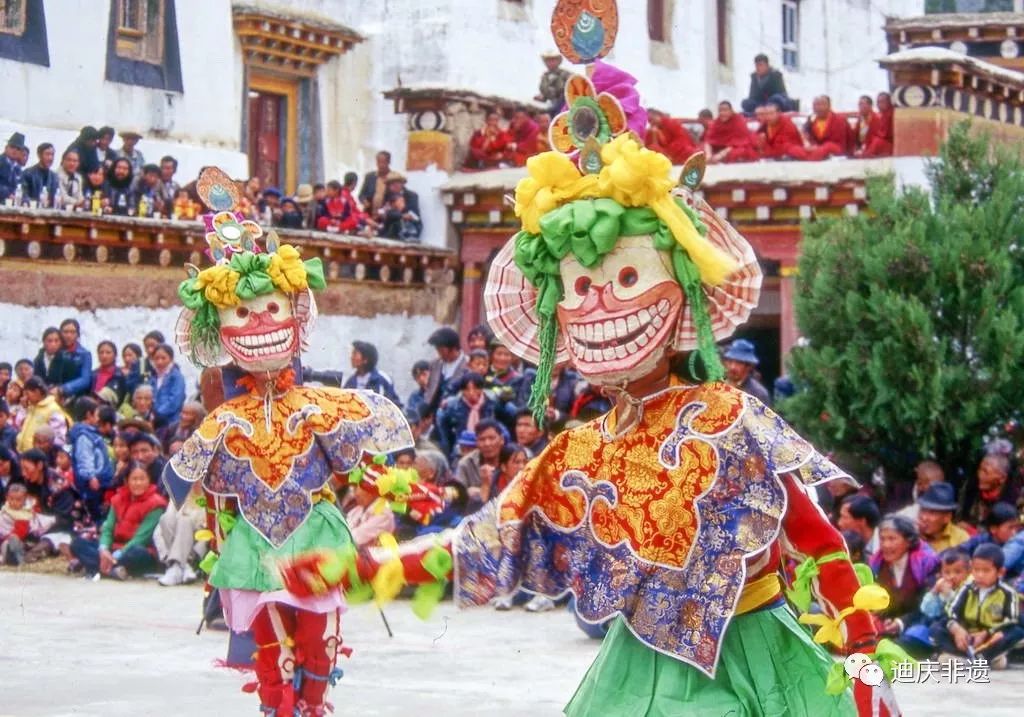 香格里拉雲登寺跳神法會作 者:和桂華作品名稱:《松贊林寺格冬節》作