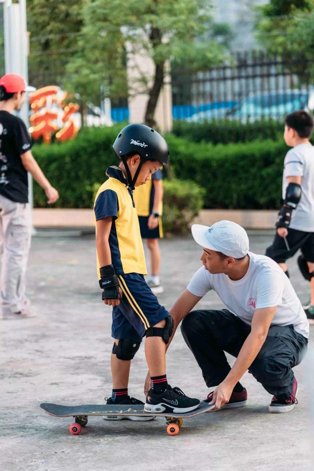 惠州中小学生户外滑板课