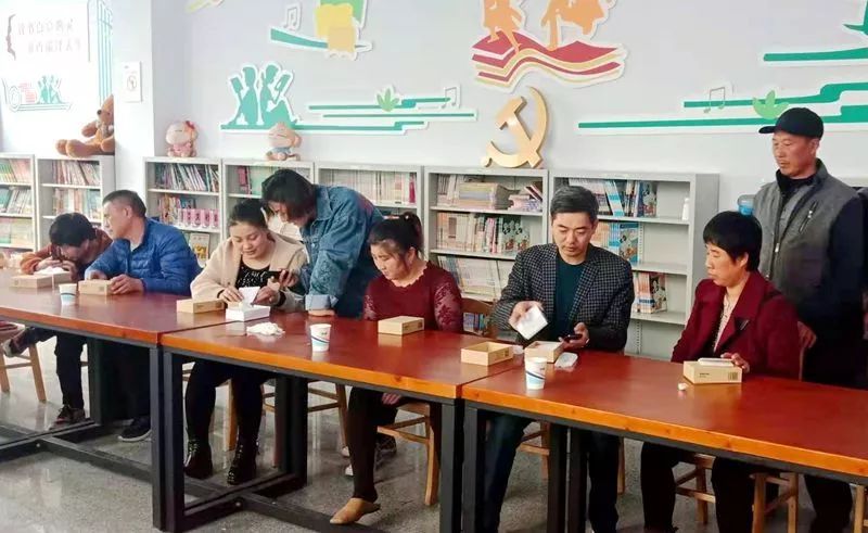 乐亭县图书馆举办"听世界 享阅读"视障读者智能听书机发放仪式