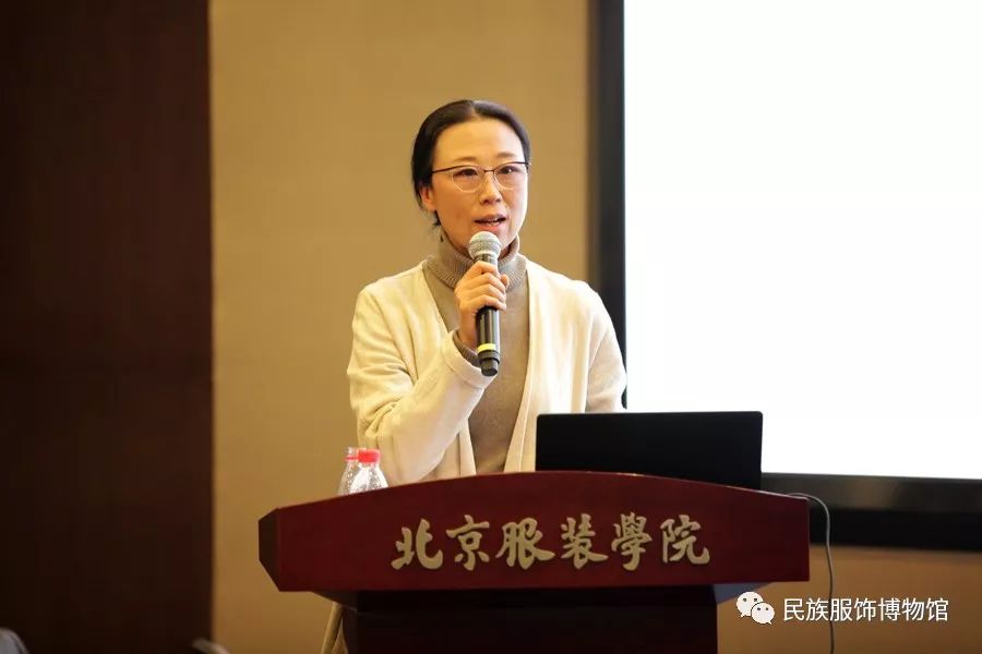 无用品牌创始人,服装设计师马可发表了《在有用时代呼唤无用精神》的