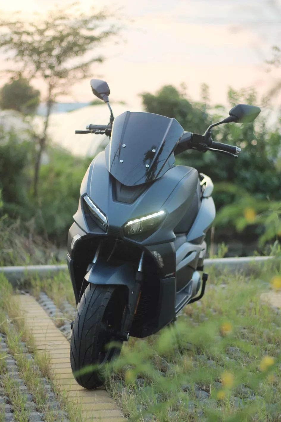 龙嘉vmax300i丨破风直袭