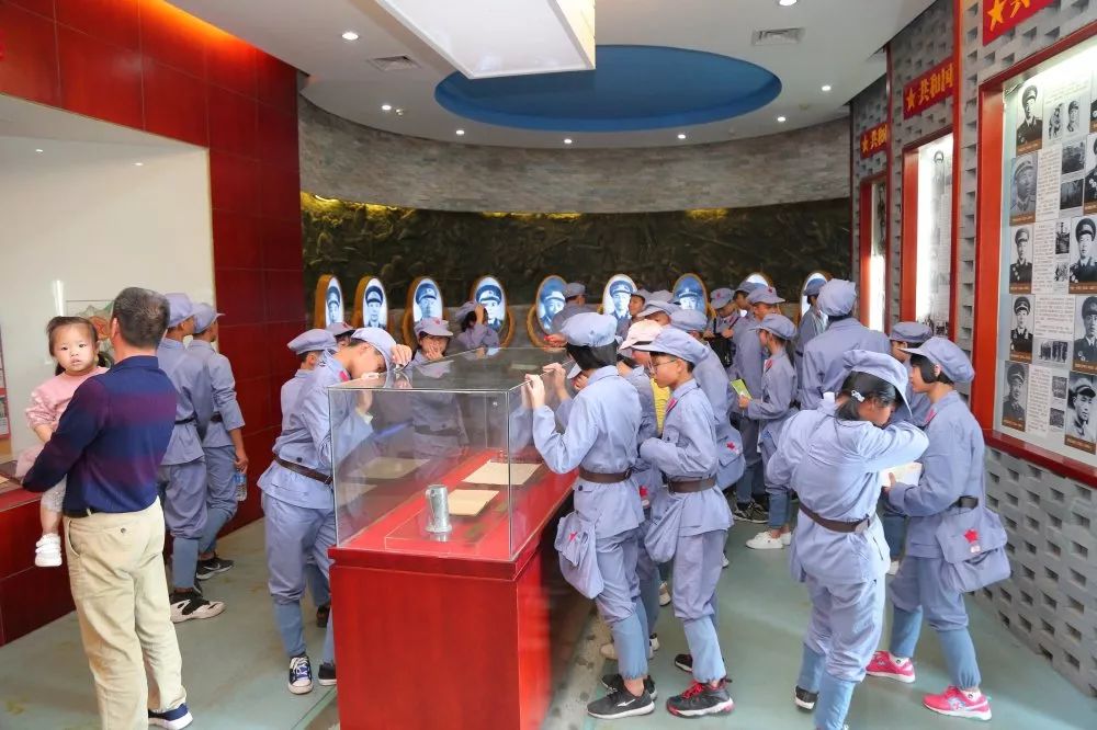 中元研学传红色精神谱奋进青春永定区金丰中学八年级长汀两天一夜研学