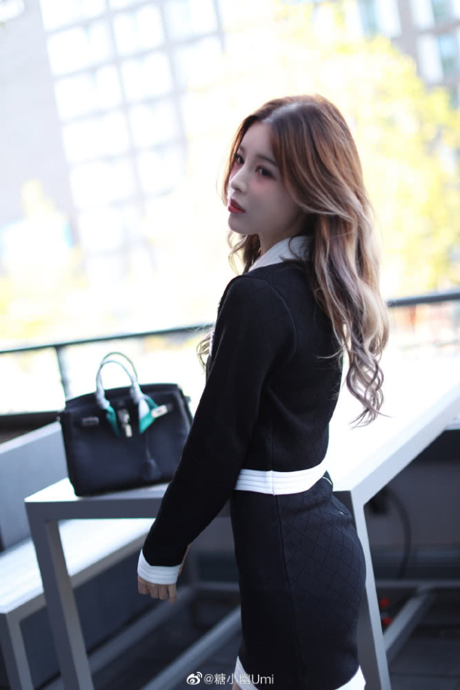 糖小幽深夜发文令粉丝沸腾若是真的那doinb就真成人生赢家了