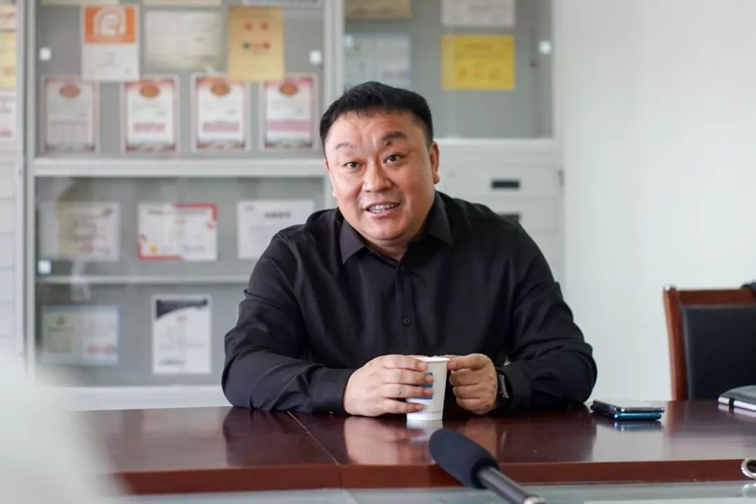 "对于余鹏武来说相信每个人心中都有自己的答案对于这个问题什么是