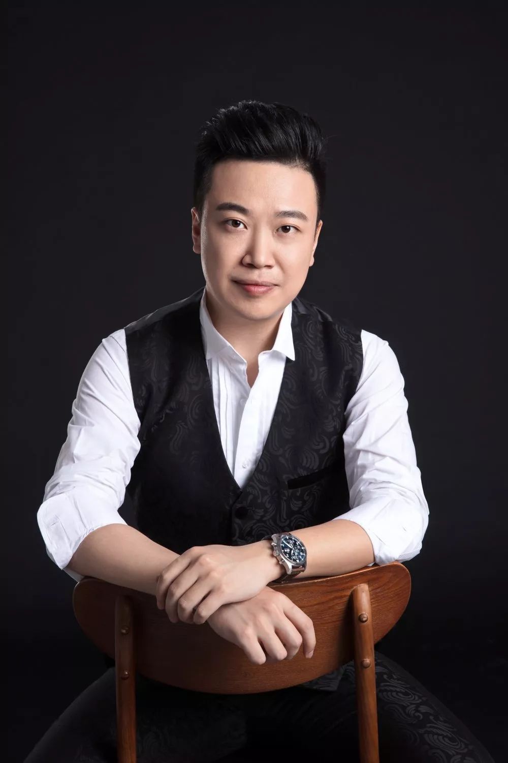 张早上海东方广播中心上广新闻频率《990早新闻》播音员,主持人 smg第