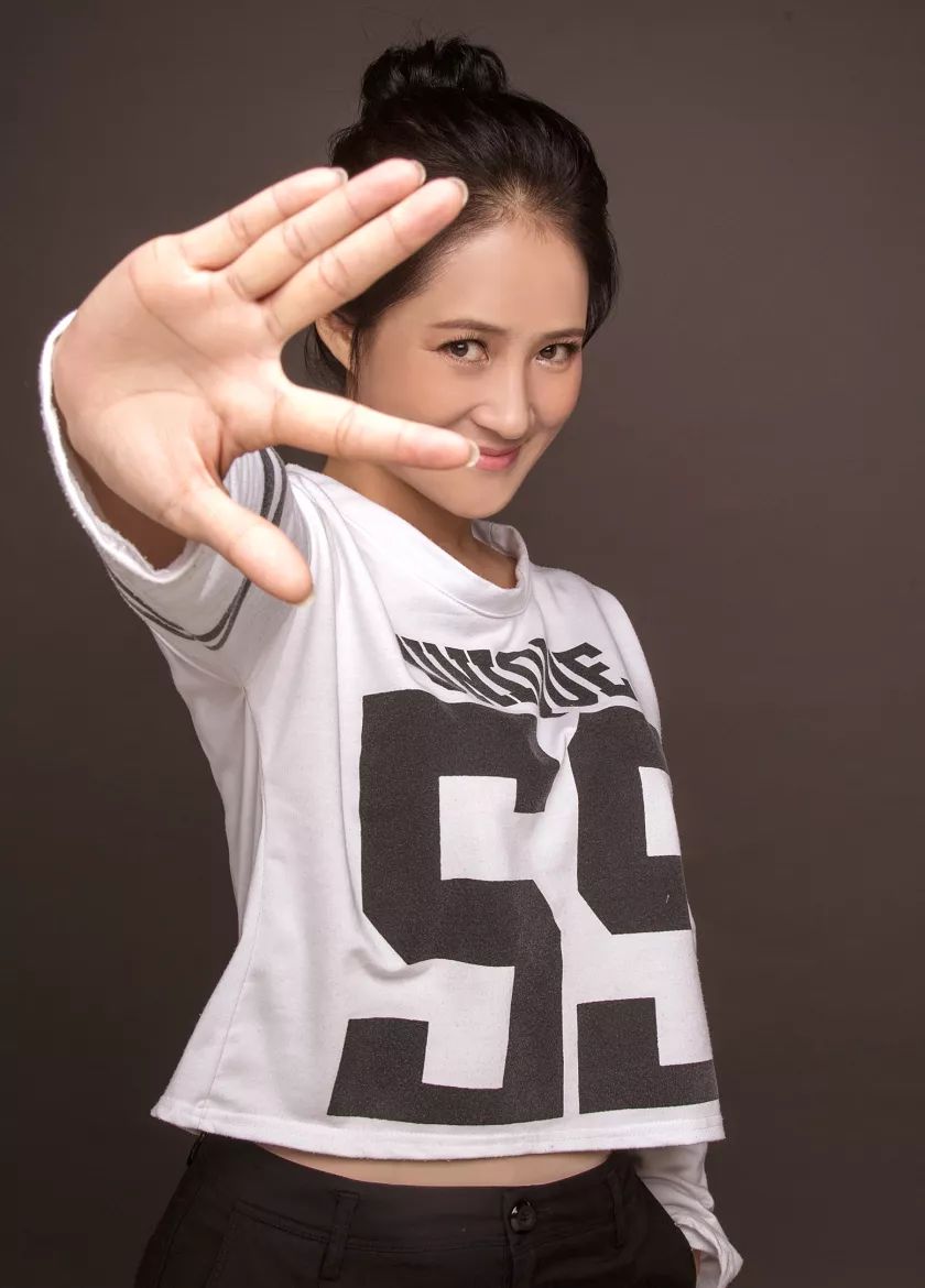 陕西戏曲广播当家花旦袁博,百变小生秦越带领明星主播团队再赴庆阳