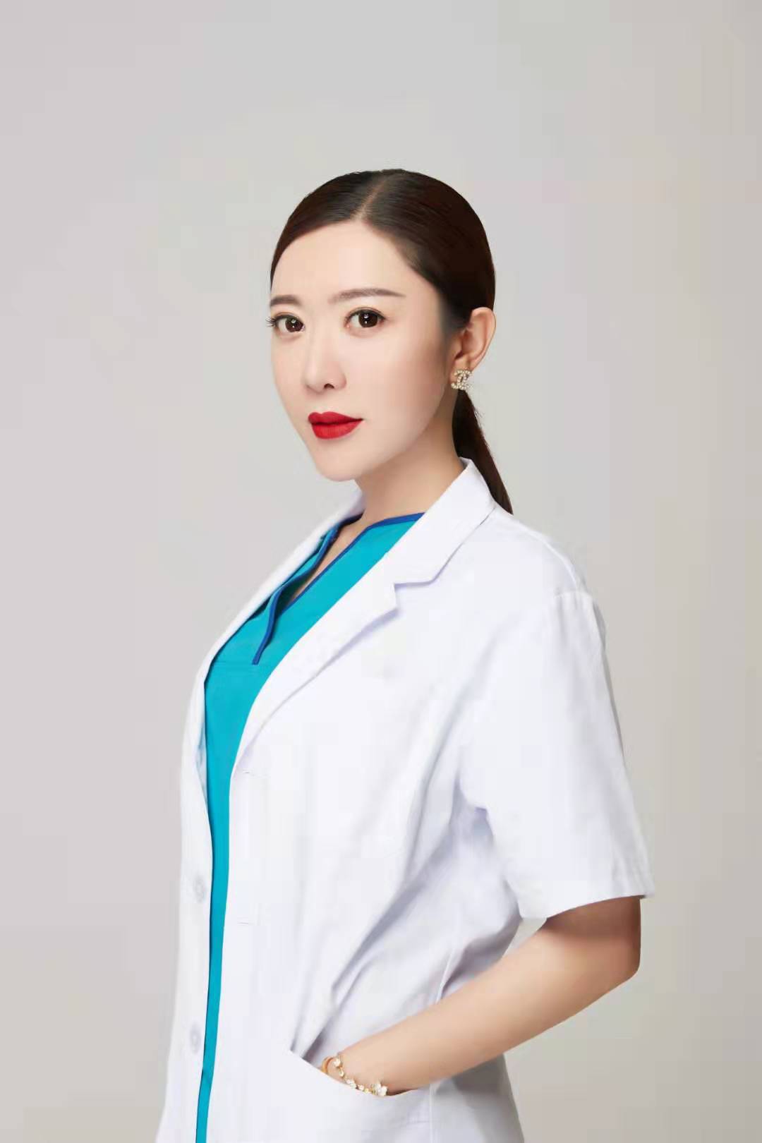 医美职业经理人于爱丽