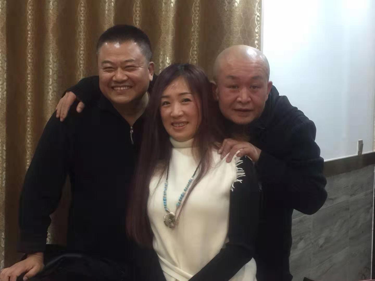 刘一帆老婆朱宏莉图片