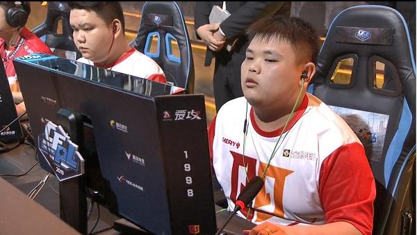 cfpl丨wolf单局22杀独木难支常规赛情久仍需努力