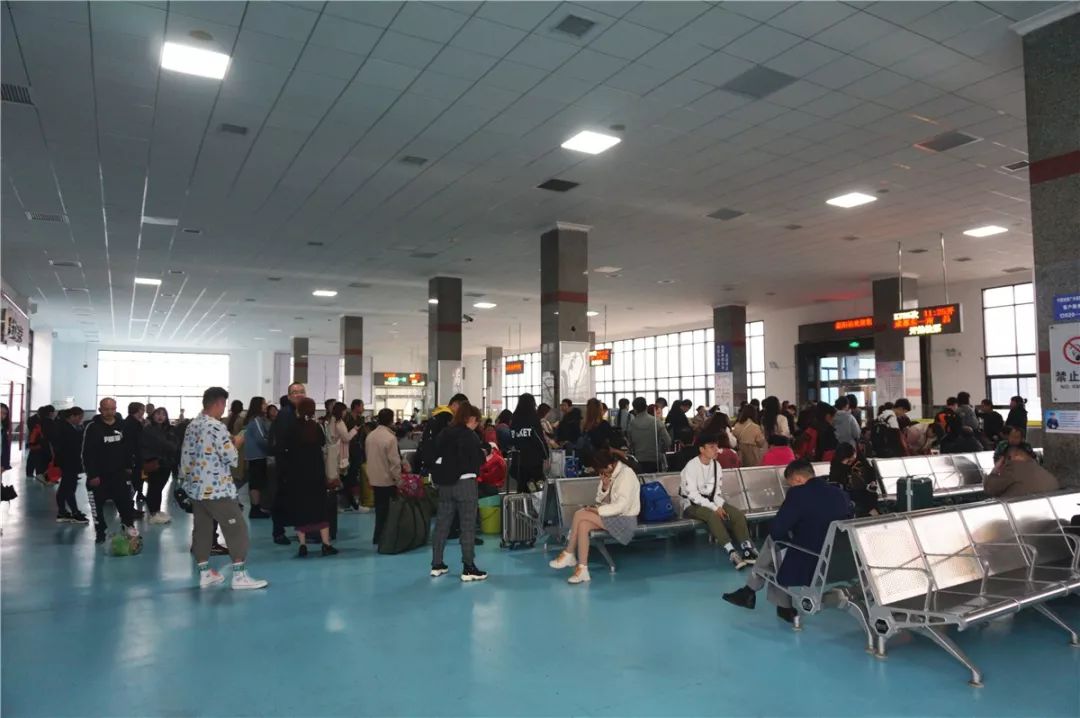 实地走访益阳火车站拉客喊客等不文明现象仍存在