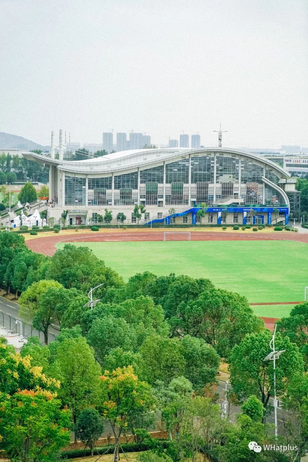 武汉商学院篮球场图片