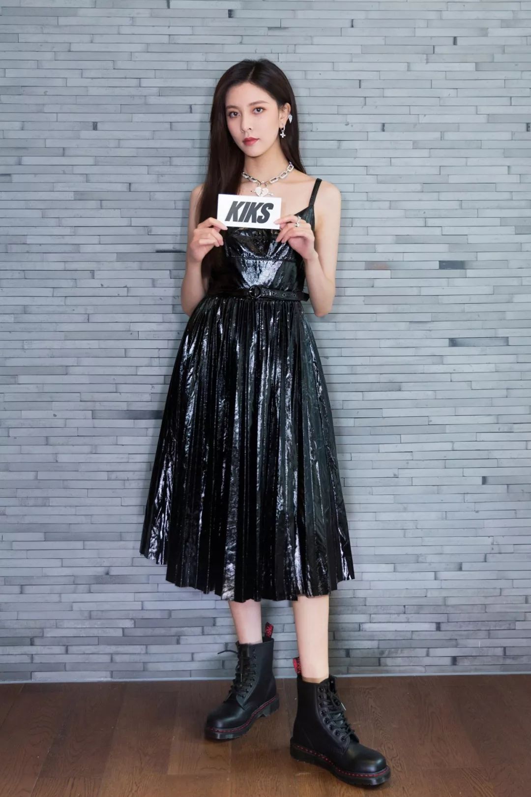 专访宋妍霏成为马丁靴活力大使就像追星成功了一样