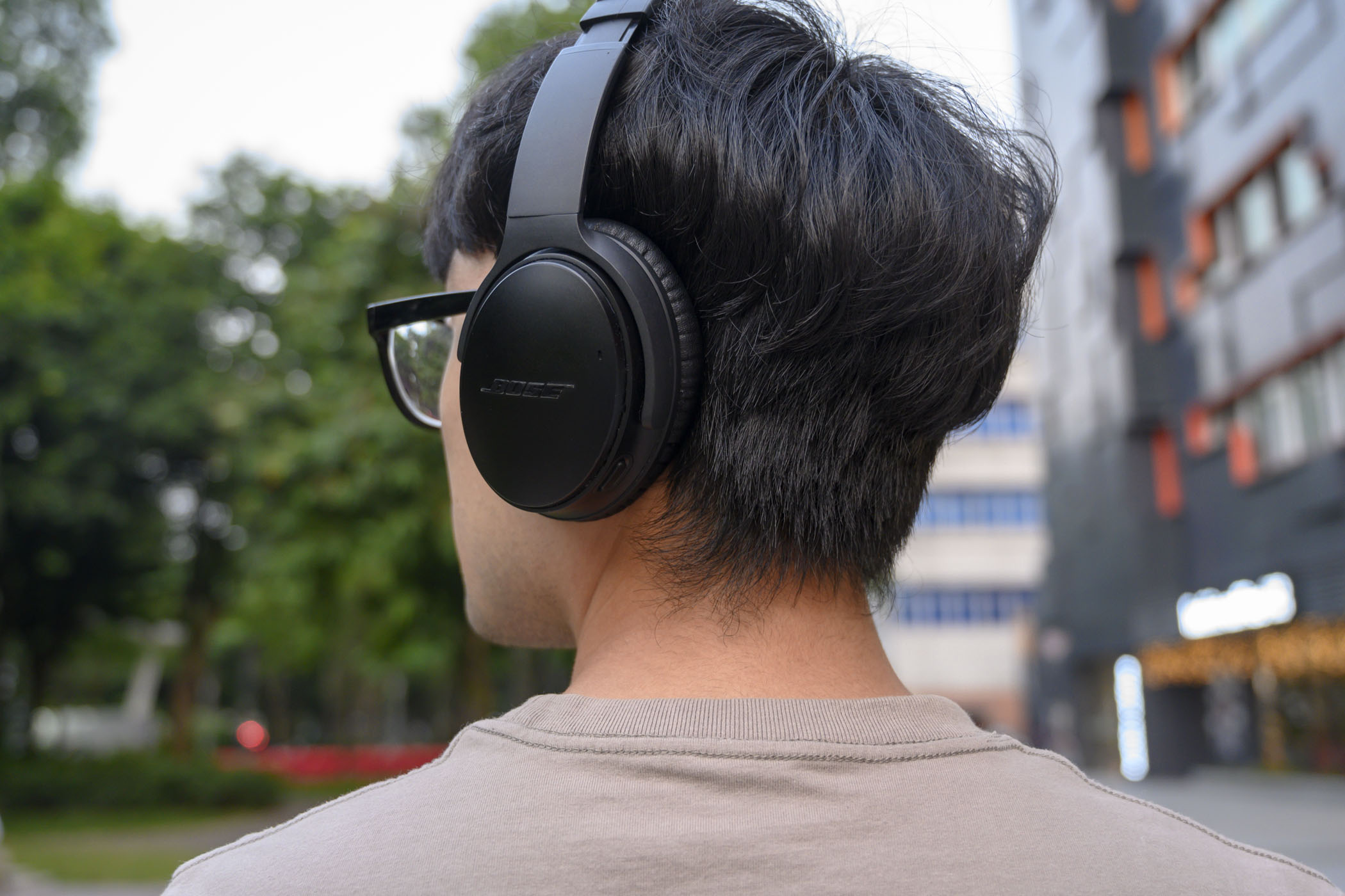 头戴式降噪耳机的好处尝试过boseqc35ii便知道