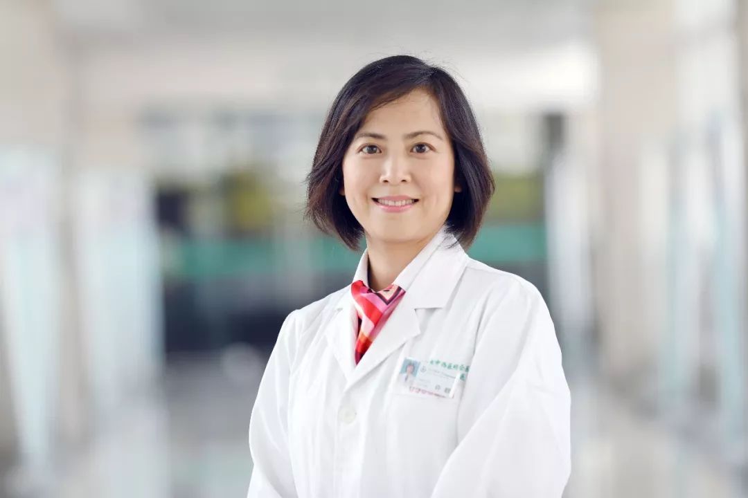 市中西医产科主任,主任医生许群温州市医疗鉴定专家,温州市优生优育