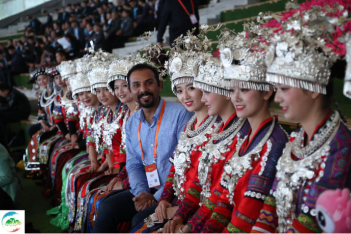 国际山地旅游暨户外运动大会和"中国美丽乡村·万峰林峰会"作为黔西南