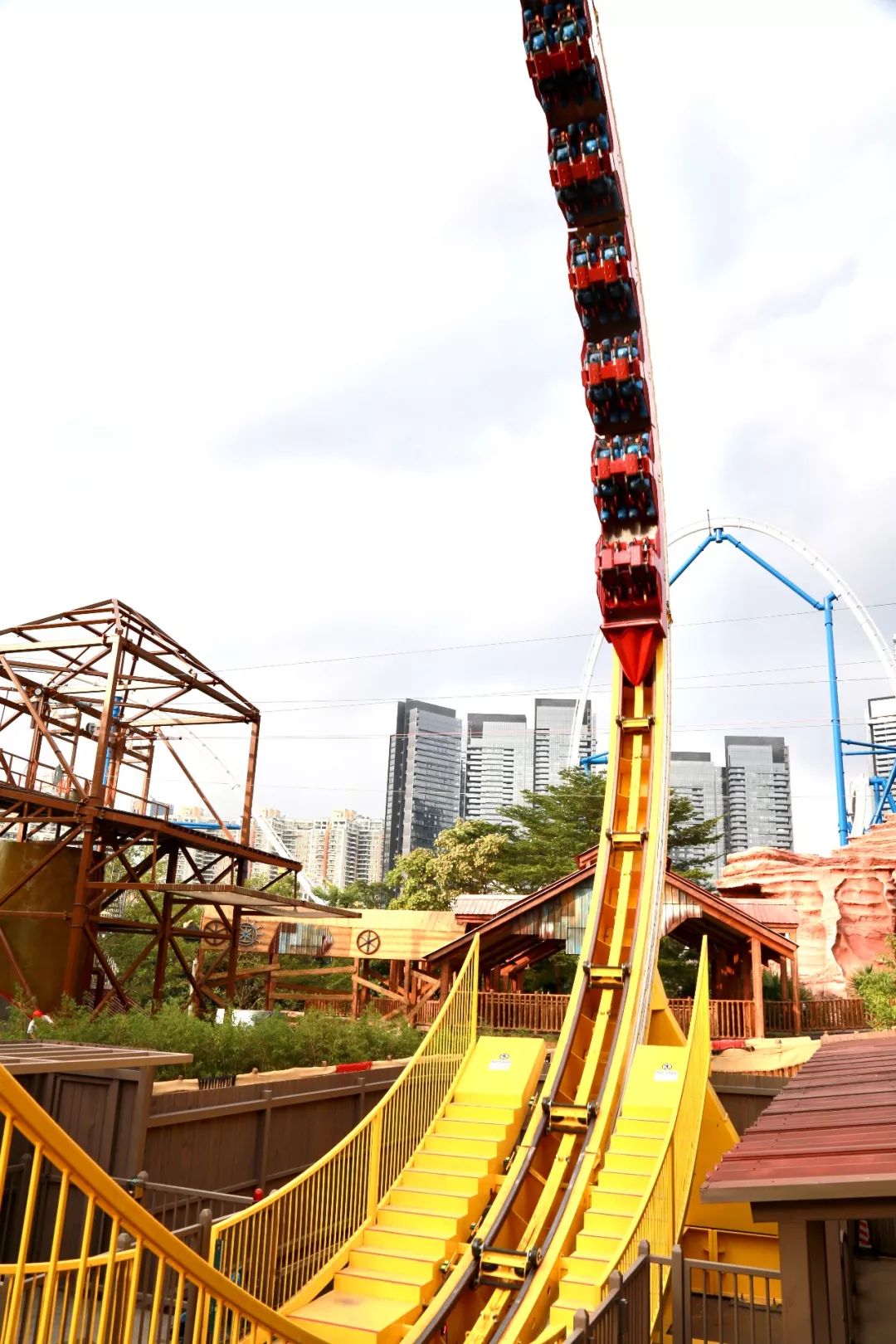 环翼飞车即将开放!带你环游西部感受天旋地转!